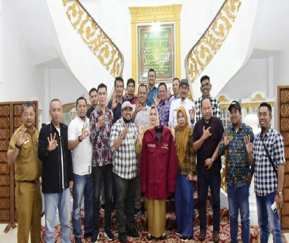 Jajaran penasehat dan pengurus JMSI Kabupaten Bengkalis, audiensi dengan Bupati Bengkalis, Kasmarni.(foto/istimewa)