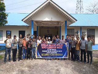 Edukasi Kepada Puluhan Bagi Sopir Angkutan Umum.(foto :ist)